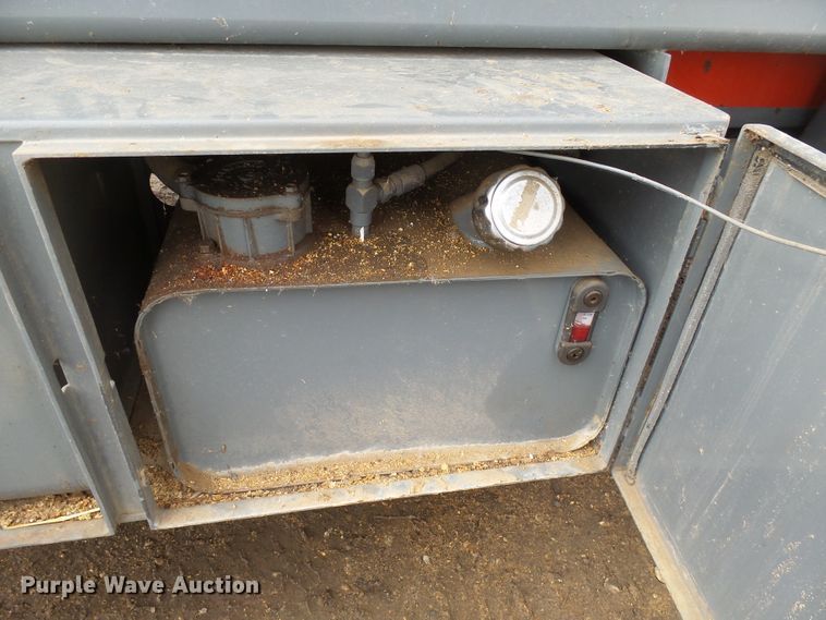 image for item EF9596 Sky Jack SJ7127 scissor lift