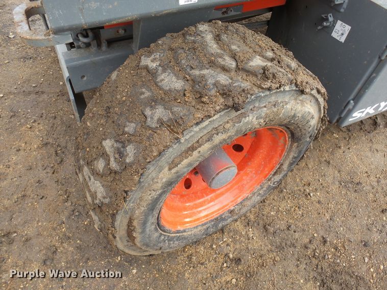 image for item EF9596 Sky Jack SJ7127 scissor lift