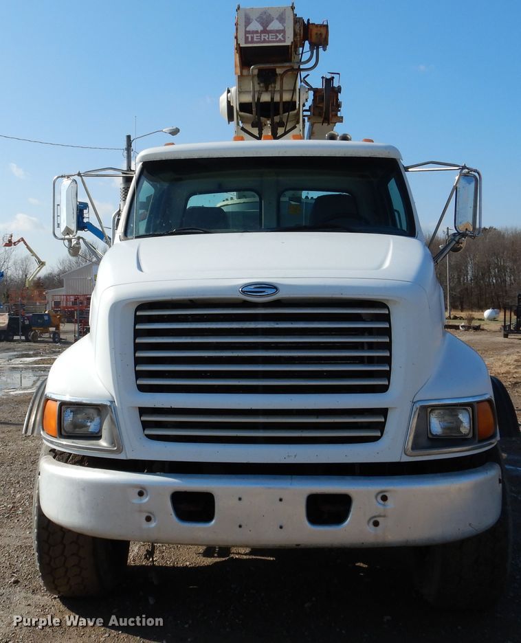 image for item EK9112 2000 Sterling L-Line crane truck