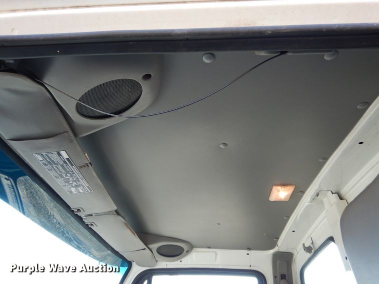 image for item EK9112 2000 Sterling L-Line crane truck