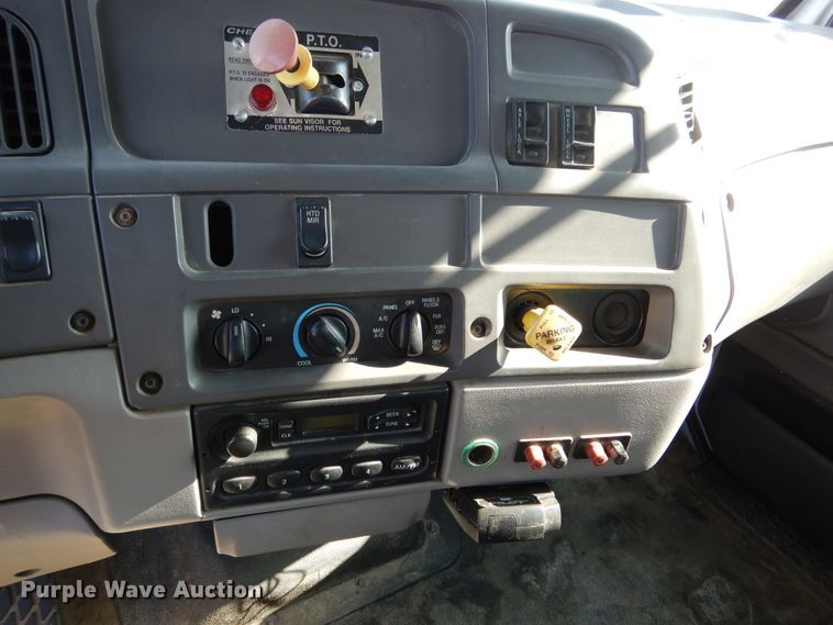 image for item EK9112 2000 Sterling L-Line crane truck