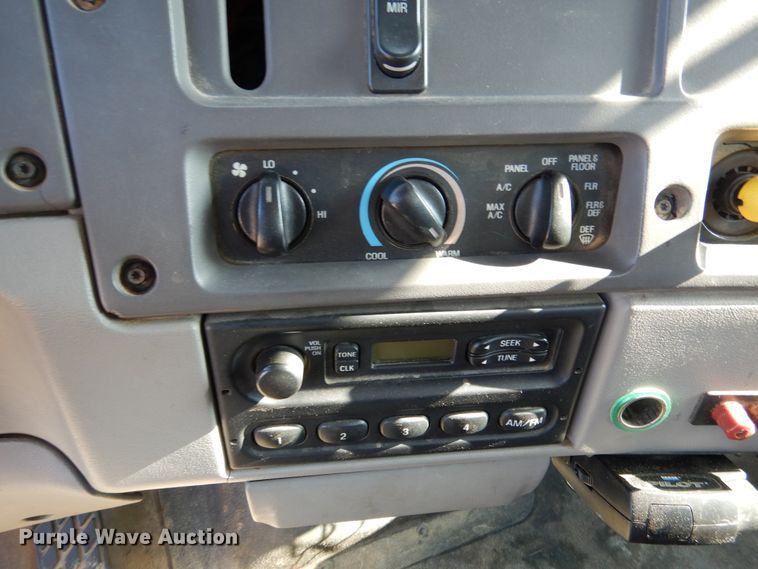 image for item EK9112 2000 Sterling L-Line crane truck