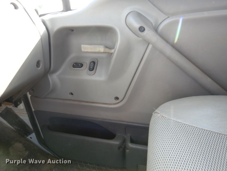 image for item EK9112 2000 Sterling L-Line crane truck