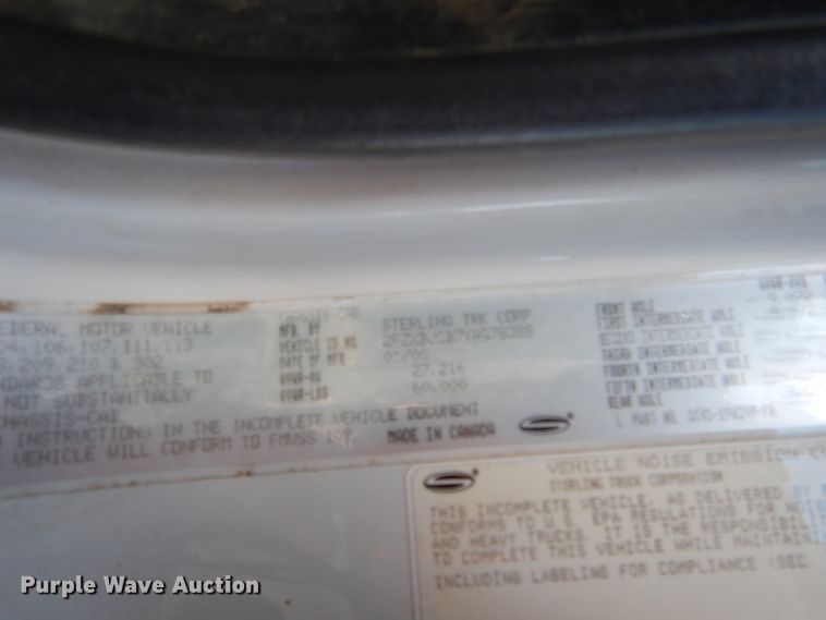 image for item EK9112 2000 Sterling L-Line crane truck