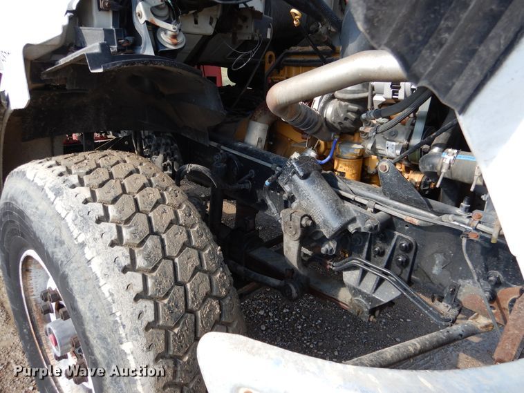 image for item EK9112 2000 Sterling L-Line crane truck