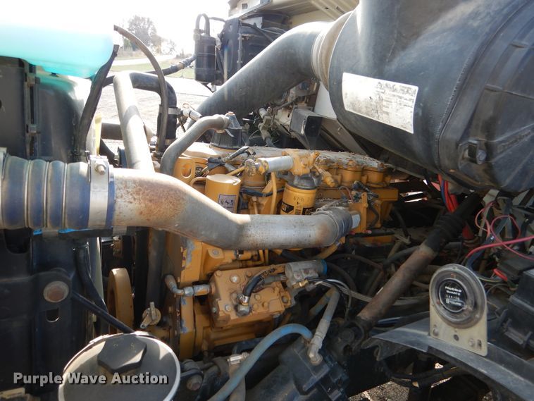 image for item EK9112 2000 Sterling L-Line crane truck