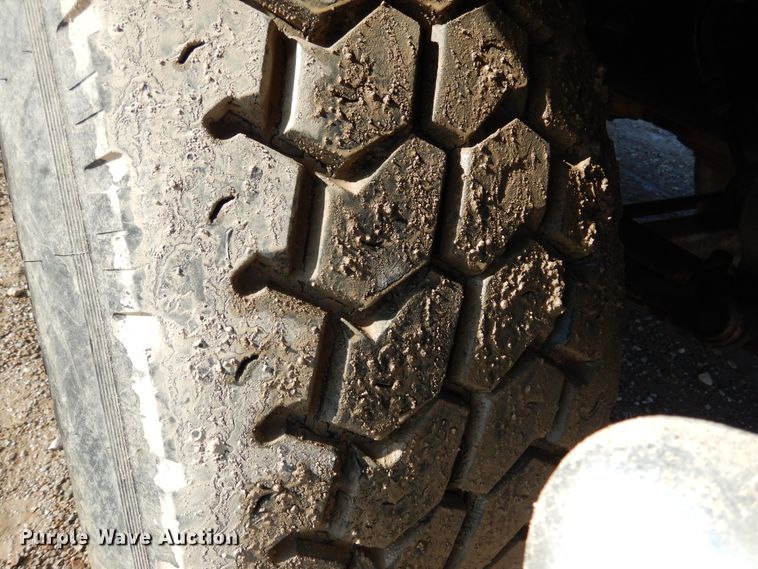 image for item EK9112 2000 Sterling L-Line crane truck