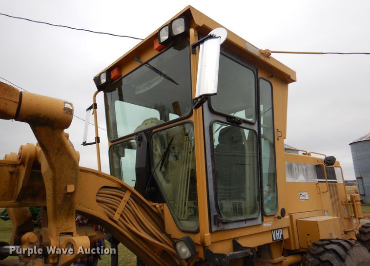 image for item EK9116 1998 Caterpillar 120H motor grader