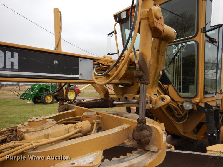 image for item EK9116 1998 Caterpillar 120H motor grader