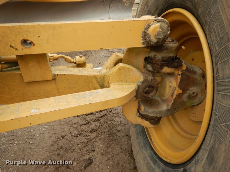 image for item EK9116 1998 Caterpillar 120H motor grader