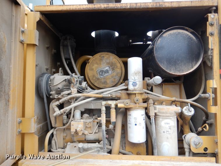 image for item EK9116 1998 Caterpillar 120H motor grader