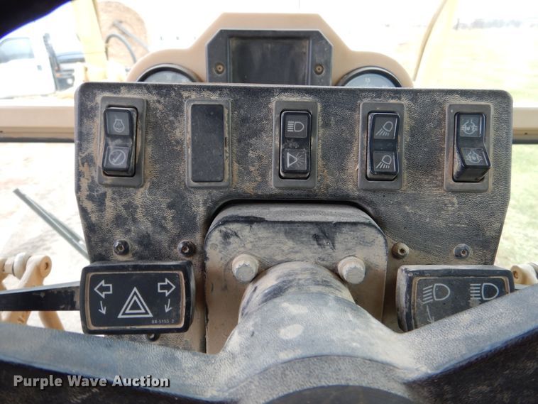 image for item EK9116 1998 Caterpillar 120H motor grader