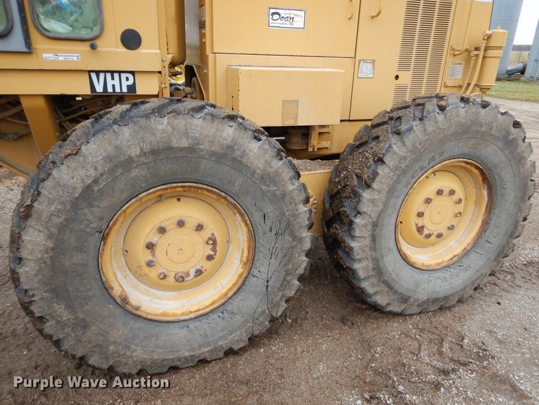 image for item EK9116 1998 Caterpillar 120H motor grader