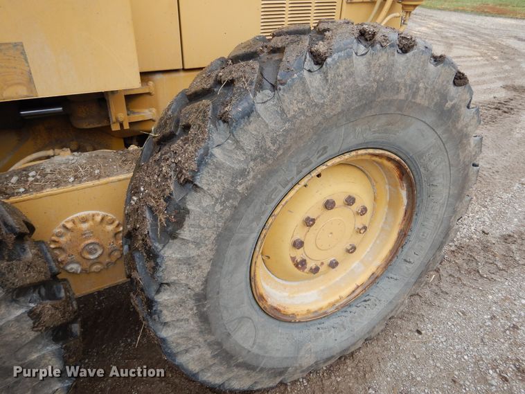 image for item EK9116 1998 Caterpillar 120H motor grader