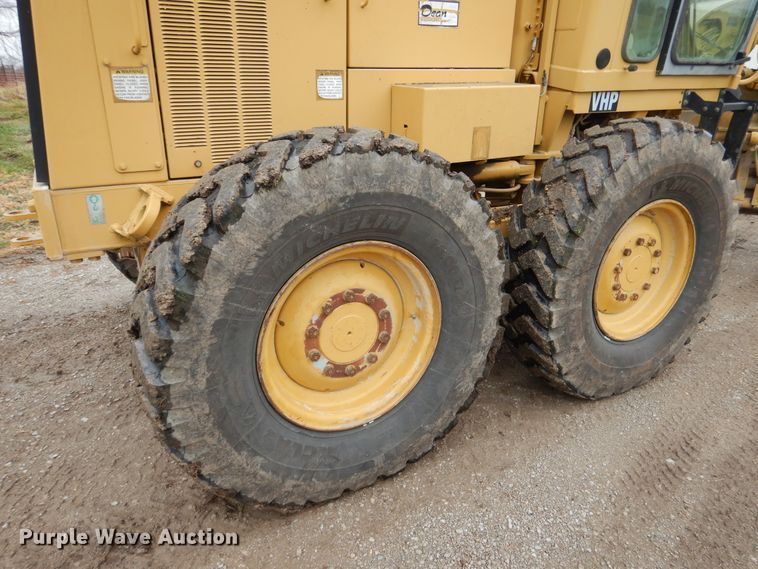 image for item EK9116 1998 Caterpillar 120H motor grader