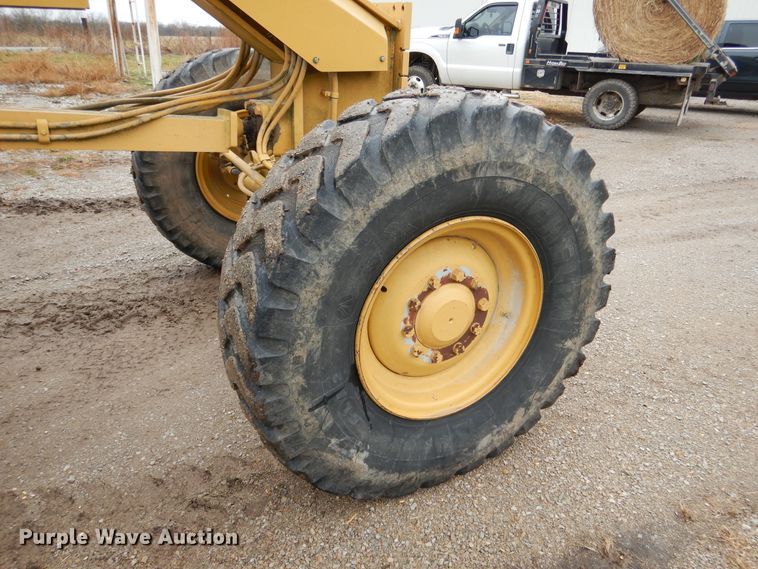 image for item EK9116 1998 Caterpillar 120H motor grader