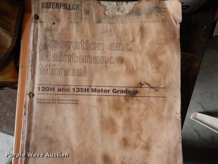 image for item EK9116 1998 Caterpillar 120H motor grader