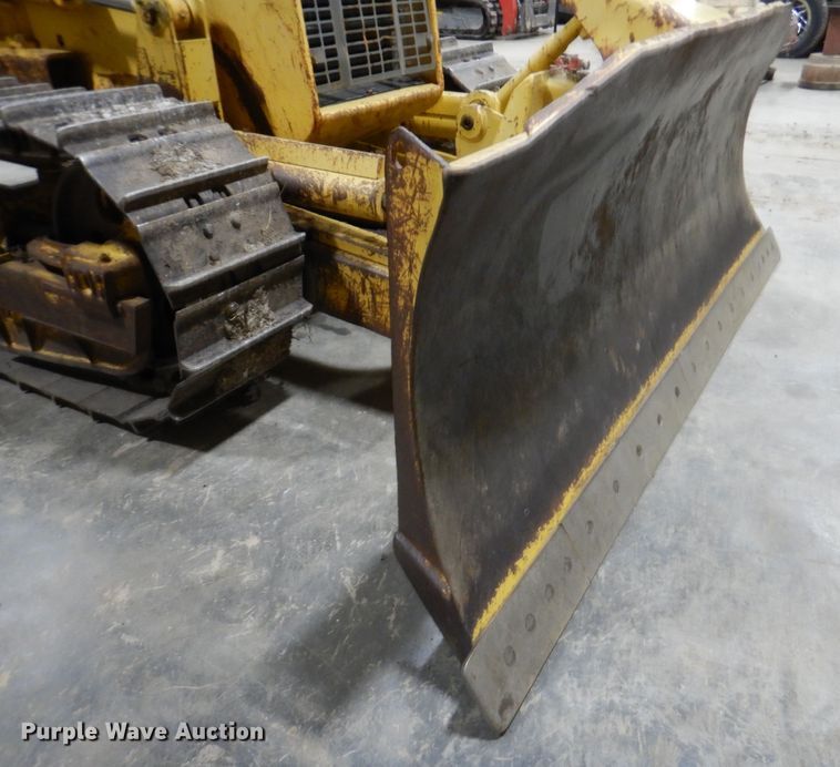 image for item EK9117 1997 Komatsu D37E-5 dozer