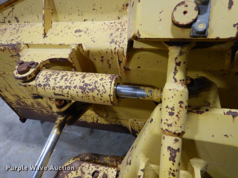 image for item EK9117 1997 Komatsu D37E-5 dozer