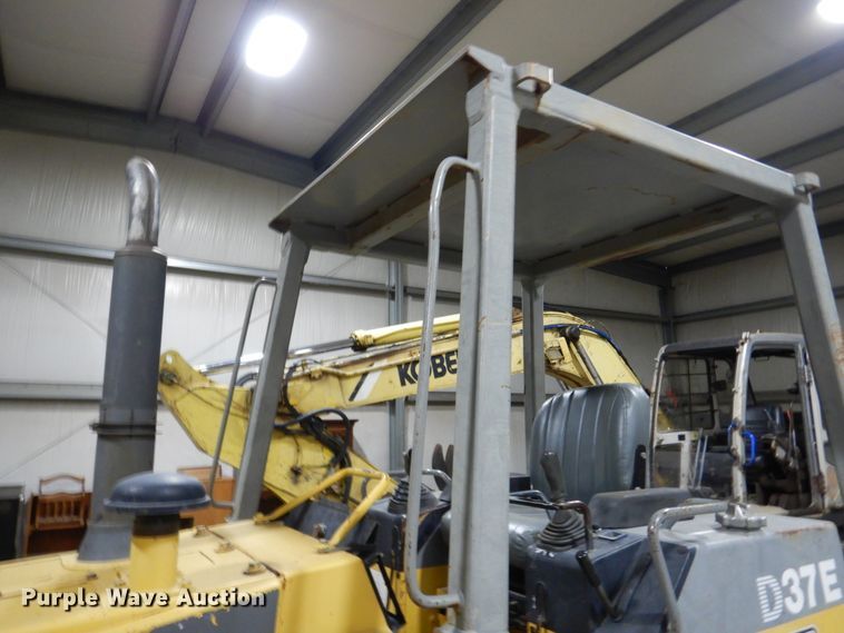 image for item EK9117 1997 Komatsu D37E-5 dozer