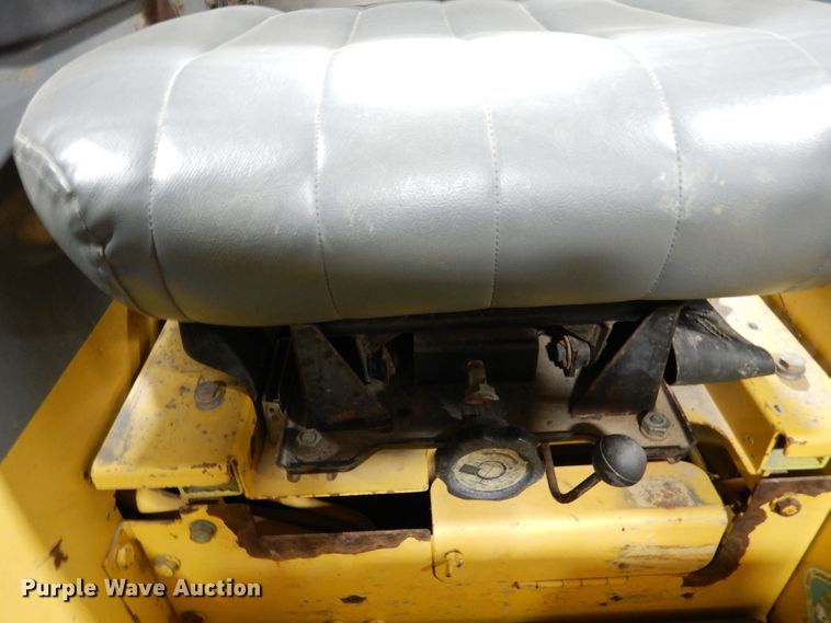 image for item EK9117 1997 Komatsu D37E-5 dozer