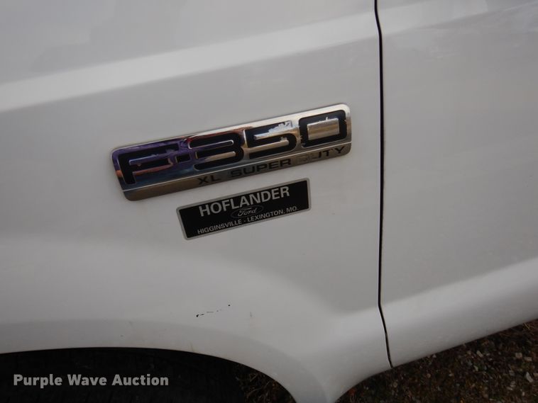 image for item EK9120 2007 Ford F350 Super Duty XL dump bed pickup truck