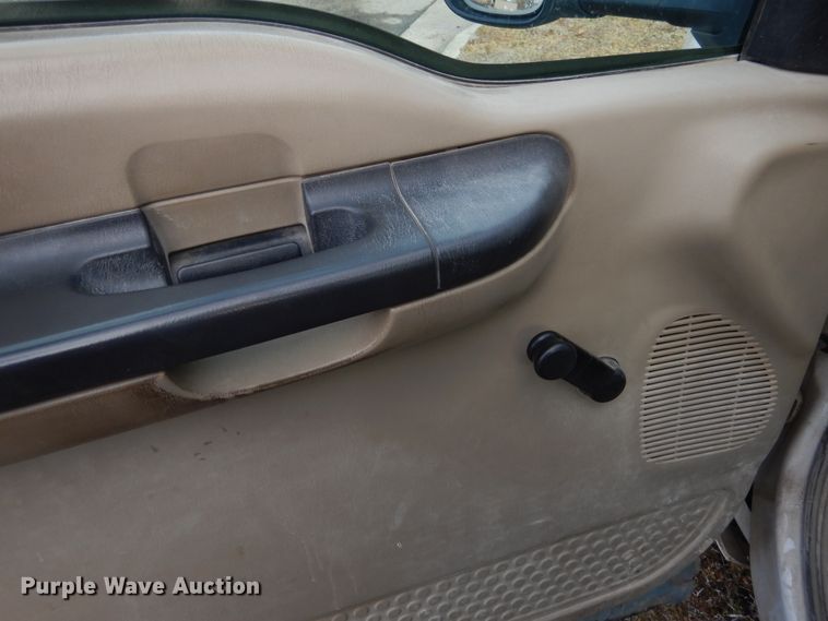 image for item EK9120 2007 Ford F350 Super Duty XL dump bed pickup truck