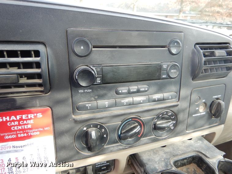 image for item EK9120 2007 Ford F350 Super Duty XL dump bed pickup truck