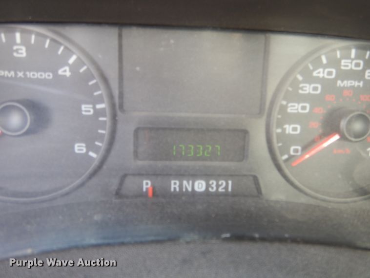 image for item EK9120 2007 Ford F350 Super Duty XL dump bed pickup truck