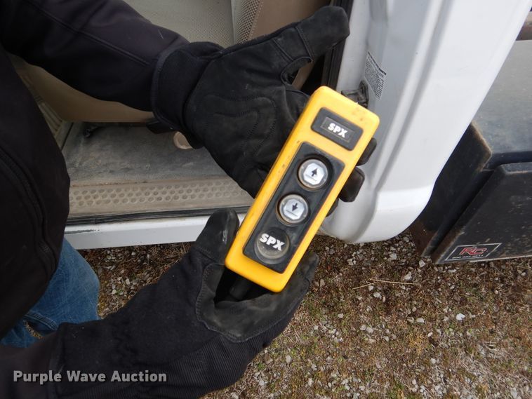 image for item EK9120 2007 Ford F350 Super Duty XL dump bed pickup truck