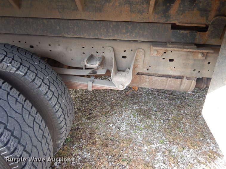 image for item EK9120 2007 Ford F350 Super Duty XL dump bed pickup truck