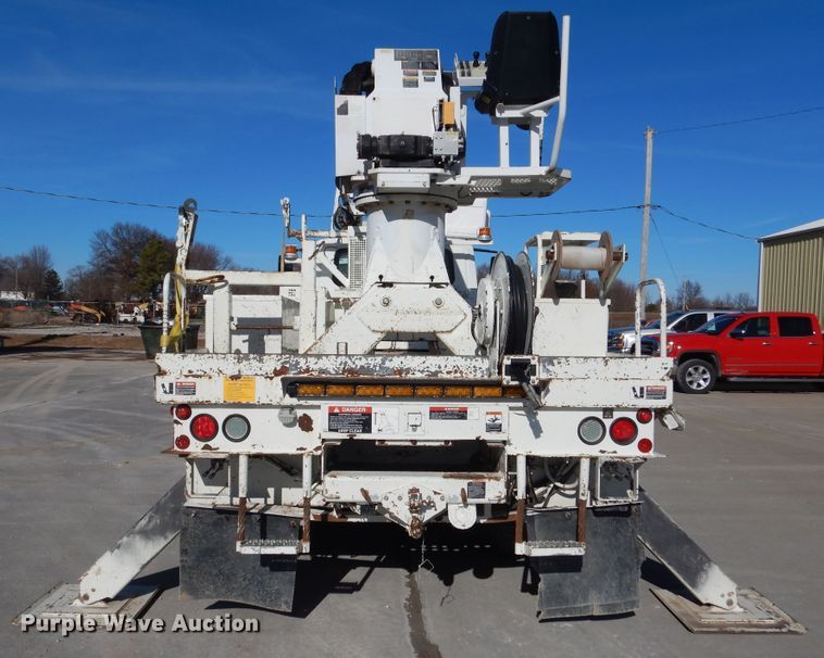 image for item EK9124 2009 International WorkStar 7400 digger derrick truck