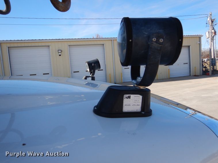 image for item EK9124 2009 International WorkStar 7400 digger derrick truck