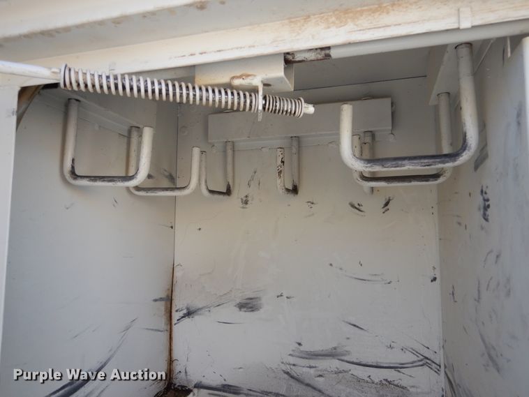 image for item EK9124 2009 International WorkStar 7400 digger derrick truck