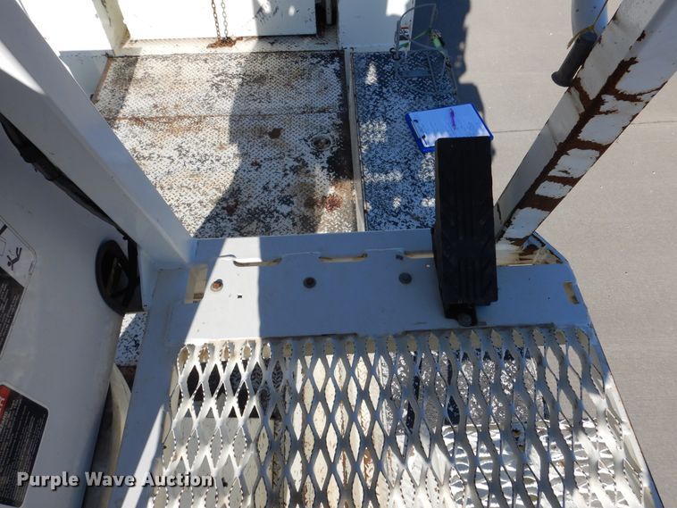 image for item EK9124 2009 International WorkStar 7400 digger derrick truck