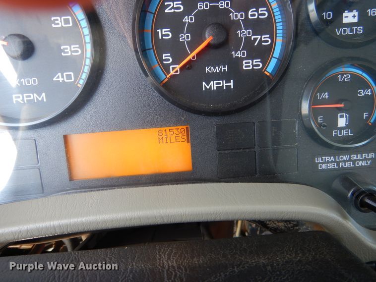 image for item EK9124 2009 International WorkStar 7400 digger derrick truck