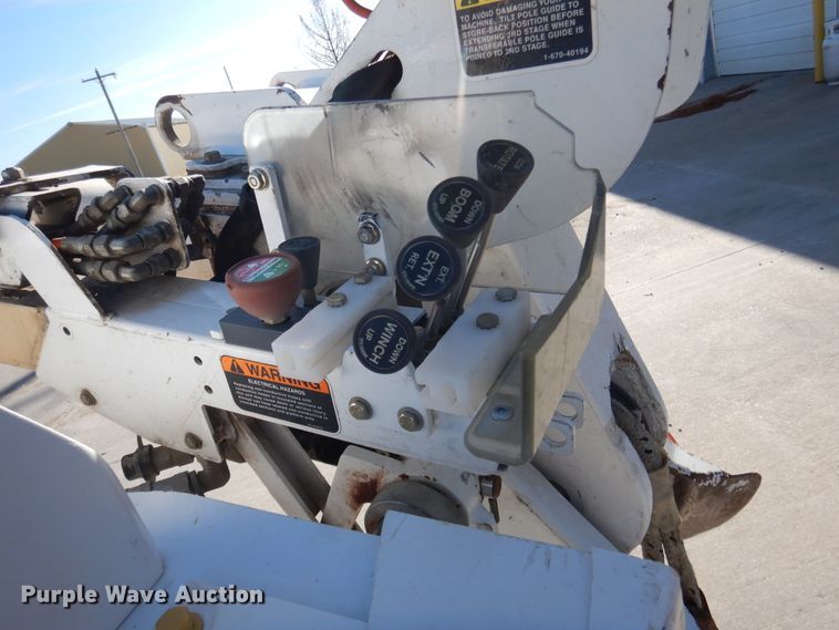 image for item EK9124 2009 International WorkStar 7400 digger derrick truck