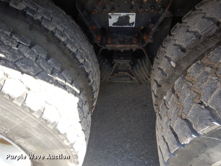 image for item EK9124 2009 International WorkStar 7400 digger derrick truck