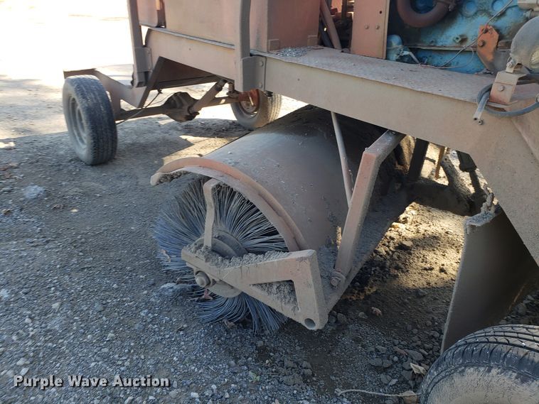 image for item ET9931 Broce T10 broom