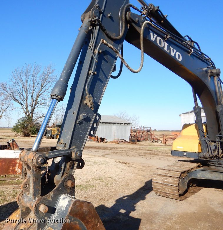 image for item FA9945 2012 Volvo EC140C L excavator