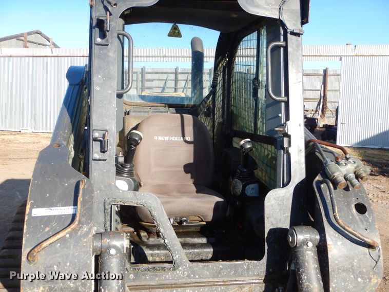 image for item FA9947 2011 New Holland C238 skid steer