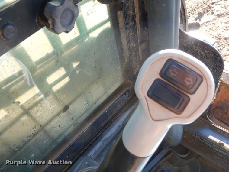 image for item FA9947 2011 New Holland C238 skid steer