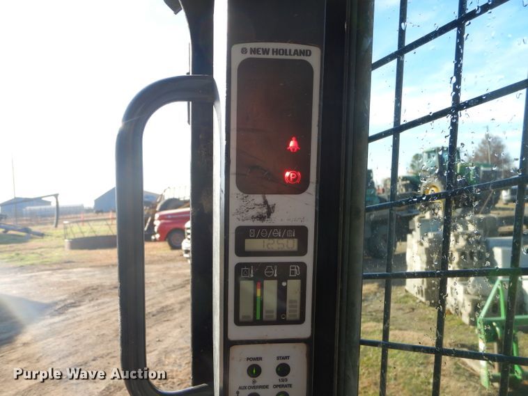 image for item FA9947 2011 New Holland C238 skid steer