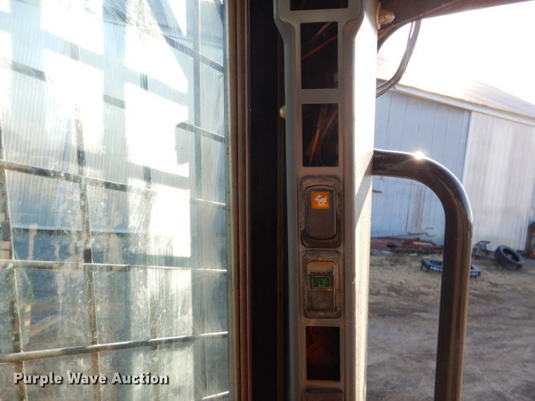 image for item FA9947 2011 New Holland C238 skid steer