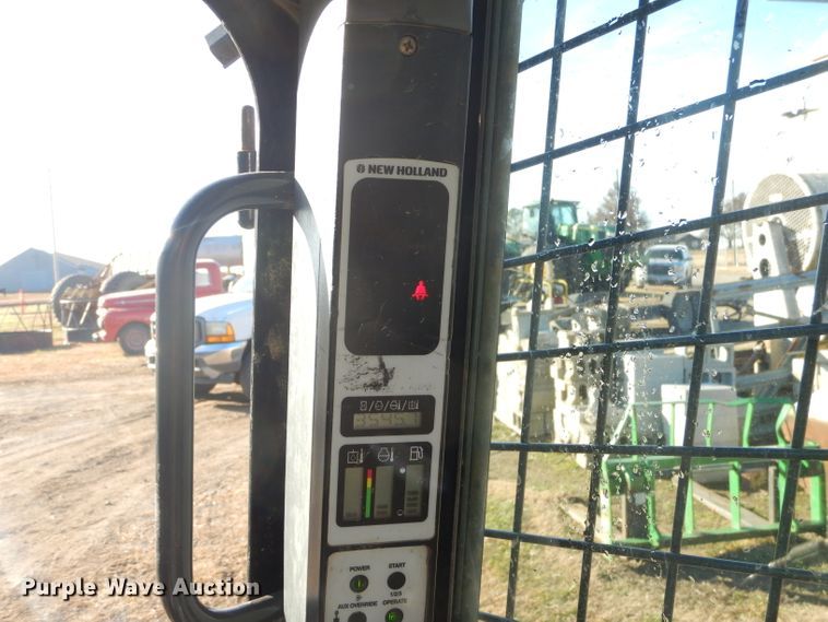 image for item FA9947 2011 New Holland C238 skid steer