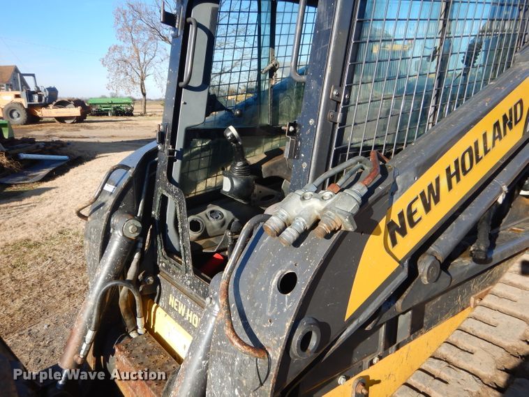 image for item FA9947 2011 New Holland C238 skid steer