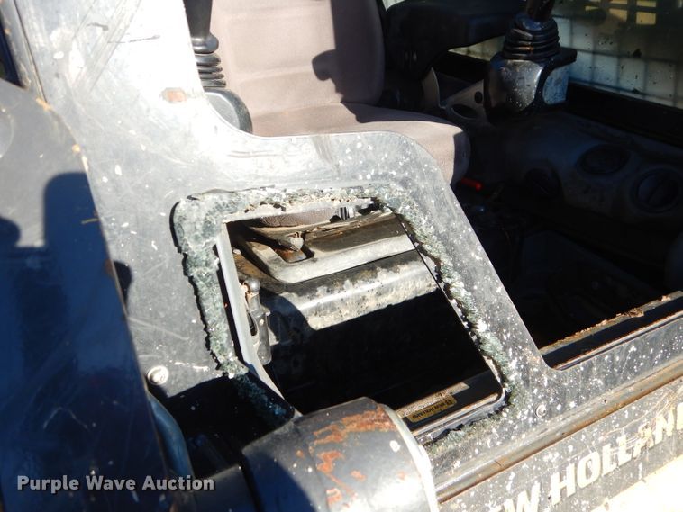 image for item FA9947 2011 New Holland C238 skid steer