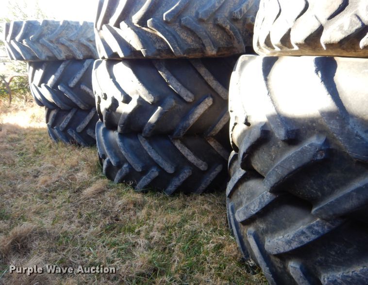 image for item FA9949 (8) tires