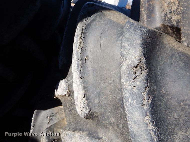 image for item FA9949 (8) tires