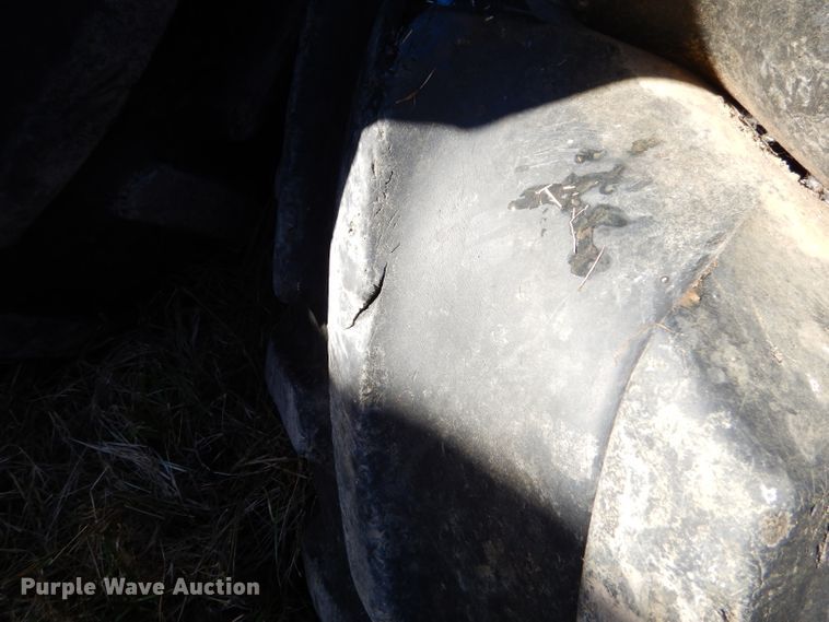 image for item FA9949 (8) tires